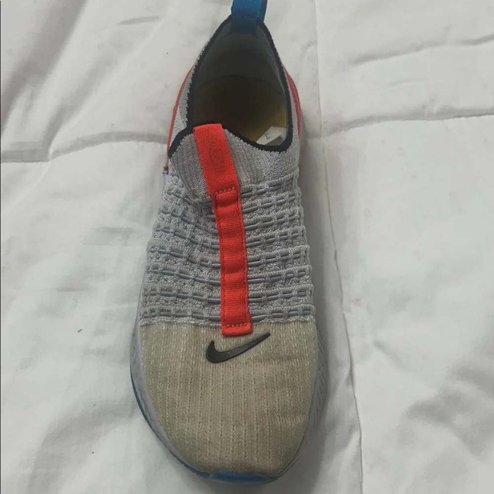 Nike orange blue